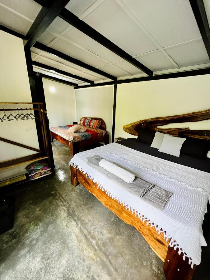 Whispering Wisdom Villa Cahuita Exterior photo